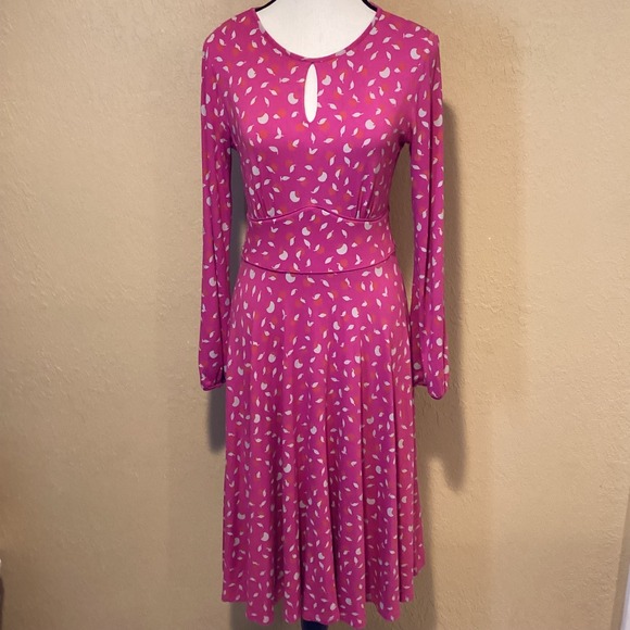Boden Dresses & Skirts - Boden Marilyn Dress in Pink Flambe Apples (abstract apple print), Size 6 Long